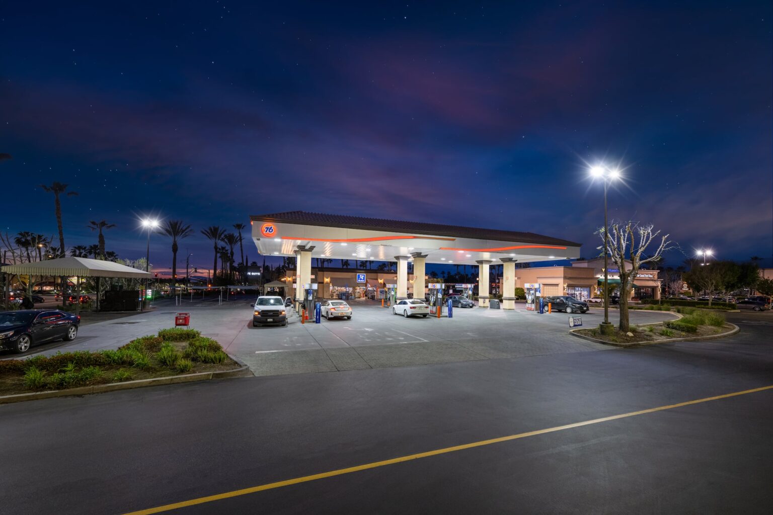 76 Gas Station - Citrus Plaza